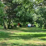 4 Pers - Terrasse - Api-1-52-1751 אתר קמפינג